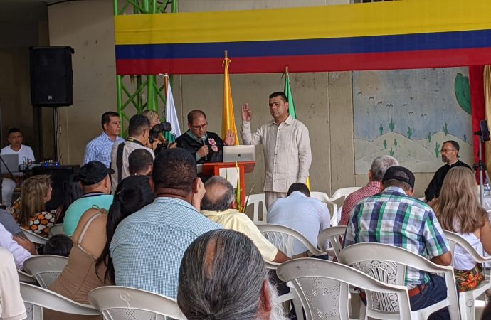 Alcalde Arbey Vargas del municipio de Colombia fija prioridades de su gobierno