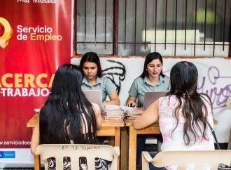 Mujeres y empleo: hombres tienen mayor tasa de colocación laboral