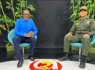 Coronel Carlos Eduardo Téllez,  Comandante de la Policía Huila