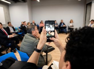 ¿Cómo usan los jóvenes las redes sociales?