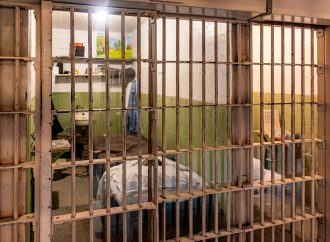 Proponen estrategias para humanizar la política criminal