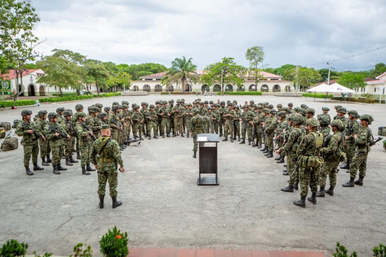 Fortalecen presencia militar en el Huila