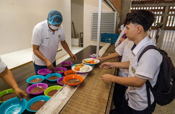 Programa de Alimentación Escolar en Neiva pasó examen