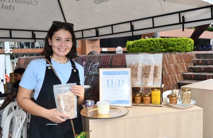 Emprendedoras del Huila tuvieron su propia feria navideña