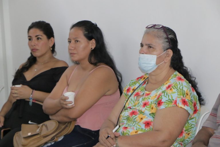 Persisten barreras para la vinculación laboral de adultos mayores