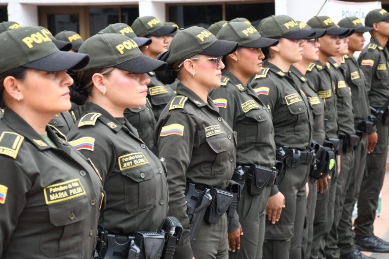 Con 19 mujeres y 12 hombres, reforzarán la seguridad en Neiva