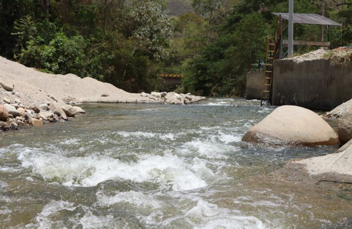 Solicitan mayor compromiso con cuenca del río Las Ceibas
