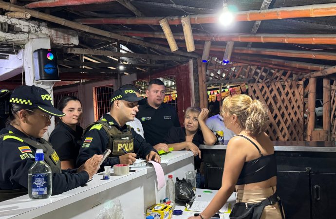 Cierran tres establecimientos rurales en Timaná