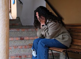 Percepción de fealdad afecta salud mental de las jóvenes