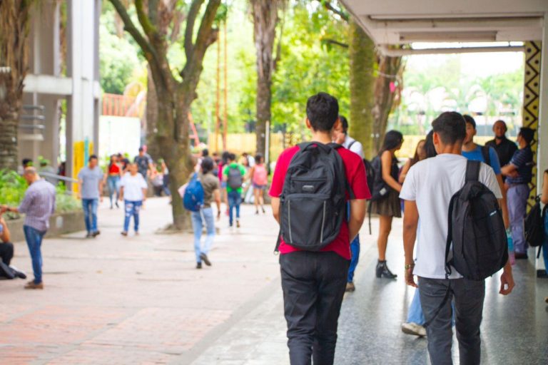 Denuncian abandono institucional a la juventud en Neiva