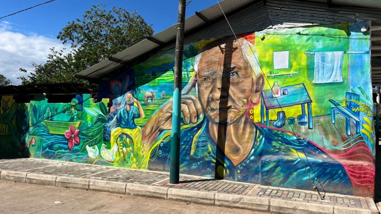 Yaguará, cada pared es un lienzo y cada calle, una galería.