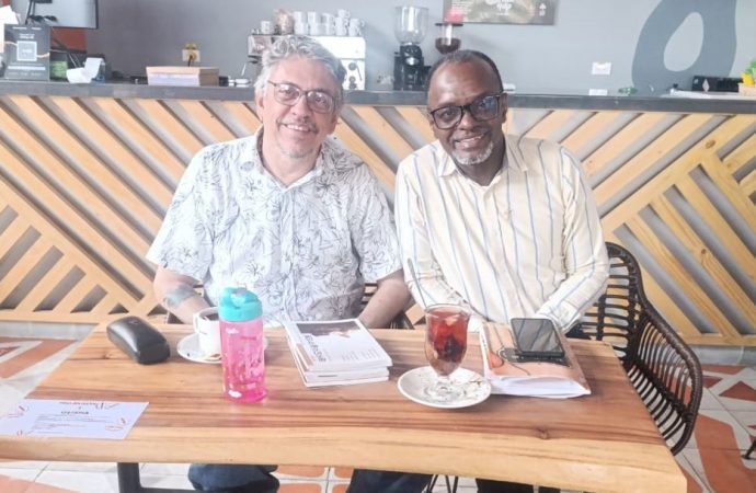 «En tiempos de ruido y velocidad, la poesía es revolución»: Winston Morales