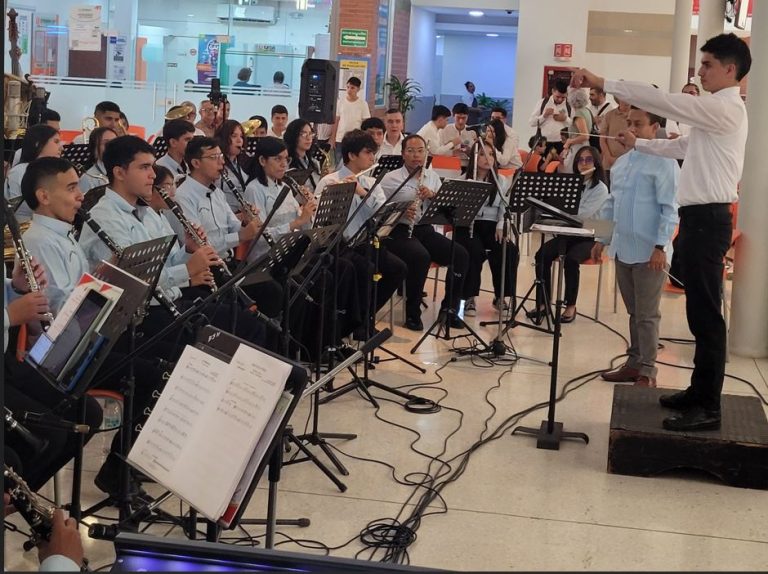 Suena la Banda Sinfónica Juvenil del Huila