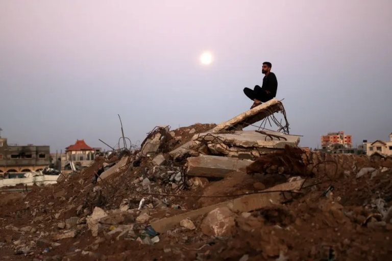 Huilense Manuel Cortés Castañeda, la voz poética de Palestina