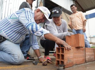 Decretan aumento del salario mínimo: sube 23,7 % para 2026