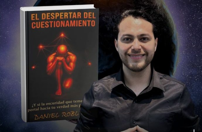 Presentan libro El Despertar del Cuestionamiento
