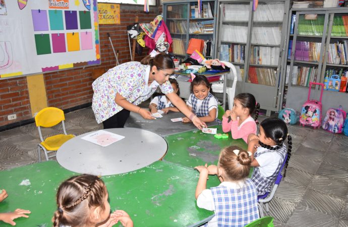 En estado crítico, el bienestar de los maestros