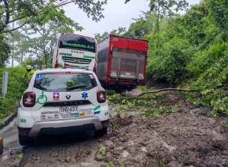Emergencia vial en Huila por intensas lluvias