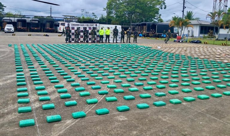 Incautan 1.640 kilos de marihuana