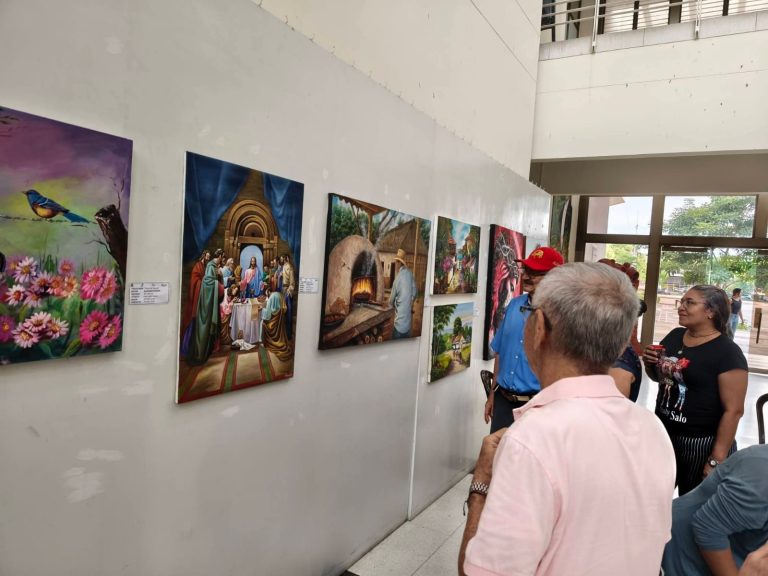 En Semana Santa, pintura religiosa en la ‘Olegario’