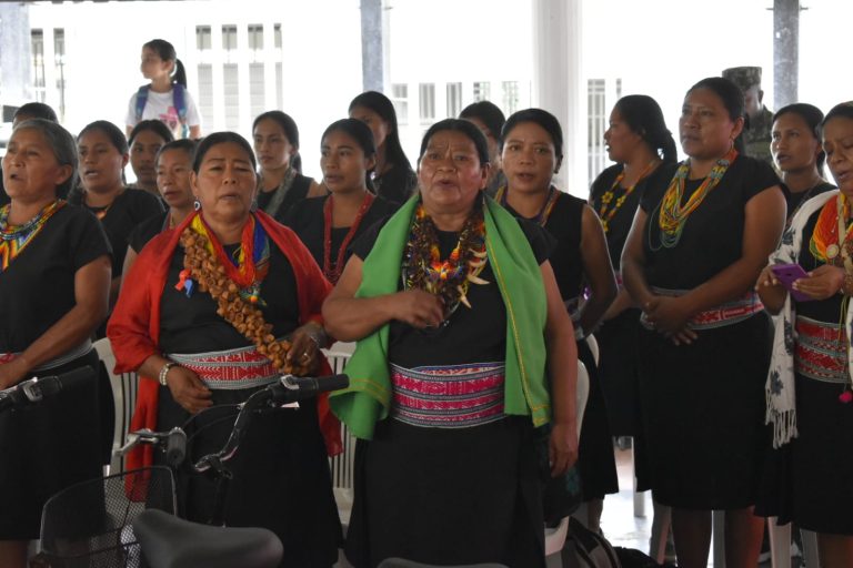 Entregan 44 bicicletas a mujeres indígenas