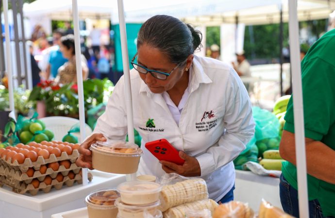 Impulso al emprendimiento rural en mercado campesino