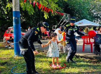 Celebran Día de la Niñez en el barrio Limonar de Neiva