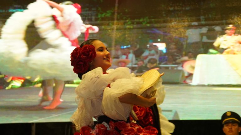 Vibran los corazones en torno a  fiestas sampedrinas