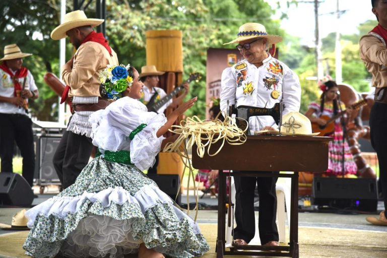 Despliegue de alegría, talento y tradición en La Plata