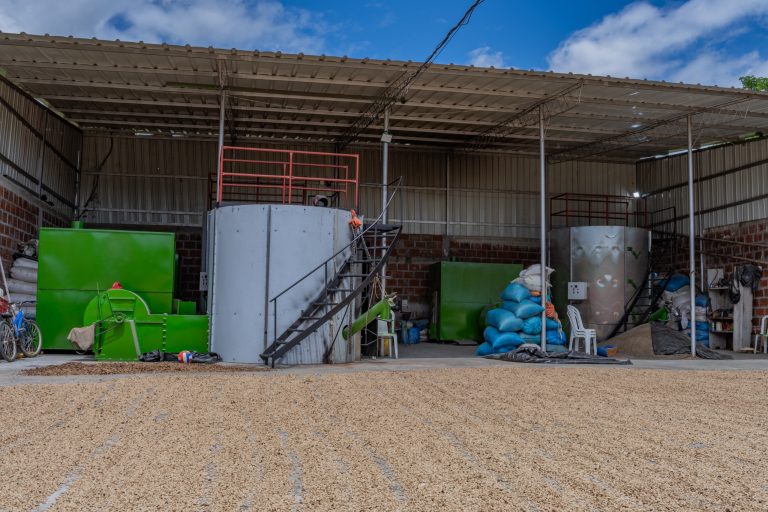Tello enciende silos para secado de café