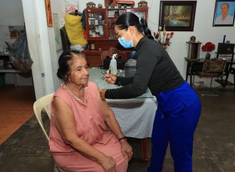 Combaten dengue y fiebre amarilla en Neiva