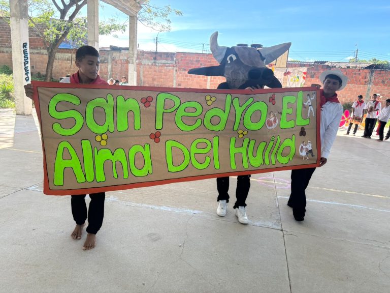 Día de la Huilensidad en la Institución Educativa Jairo Morera Lizcano