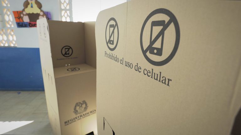 Reiteran prohibición del uso de celulares en las urnas