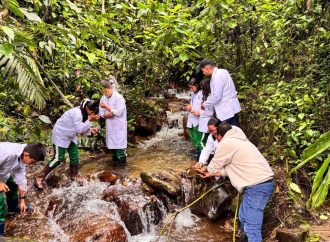 «Pintando el Río» busca empoderar a comunidad rural de Garzón