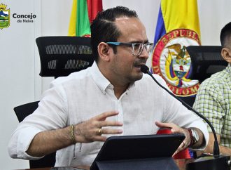 Exaltan excelencia académica del docente Oscar Cortés