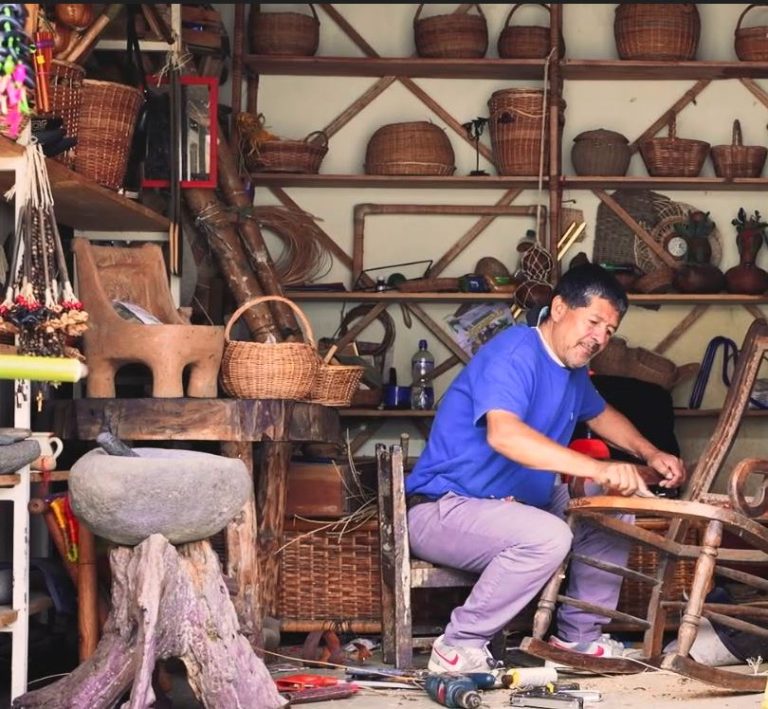 Artesanos mantienen vivas las tradiciones en San Agustín