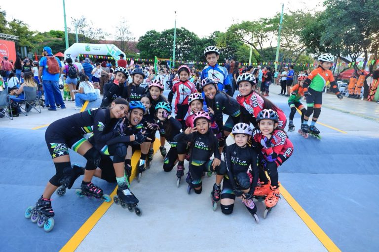 Nuevo escenario deportivo en el barrio Víctor Félix Díaz
