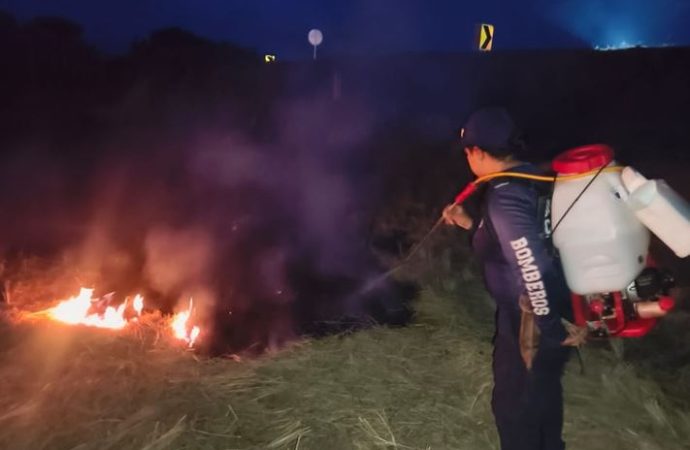 Sigue la alerta por incendios forestales en Huila
