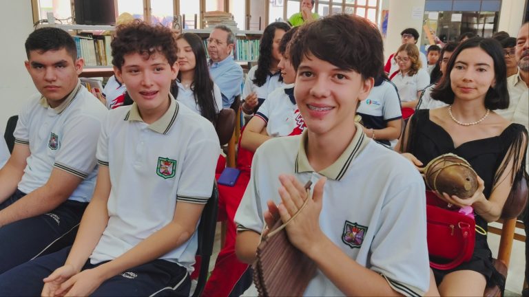 La música que define al Huila se toma las aulas