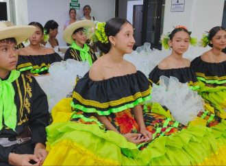 De Algeciras para el mundo: folclor huilense viaja a Vietnam