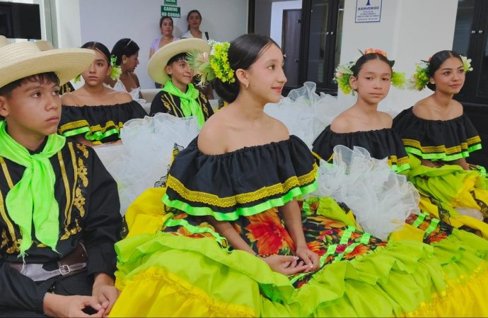 De Algeciras para el mundo: folclor huilense viaja a Vietnam