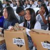 Entregan equipos de cómputo a jóvenes en La Argentina