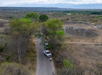 Rehabilitan corredor vial Tello–Baraya